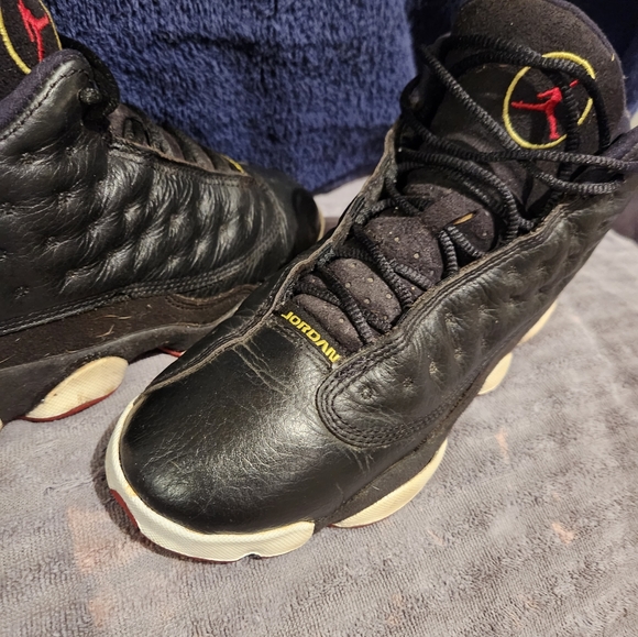 Jordans 13 youth size 7 - Picture 3 of 4